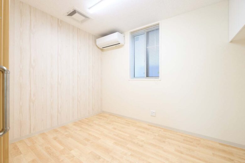 院内紹介 カンファレンスルーム こばり耳鼻咽喉科クリニック 福島県会津若松市の耳鼻咽喉科・補聴器外来 専門クリニック